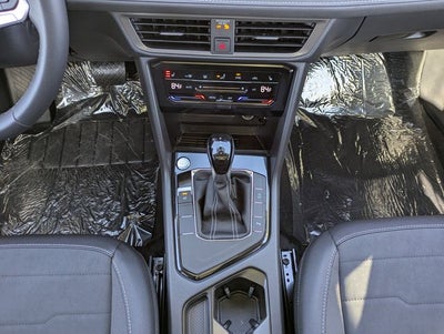 2026 Volkswagen Taos 1.5T SE Black