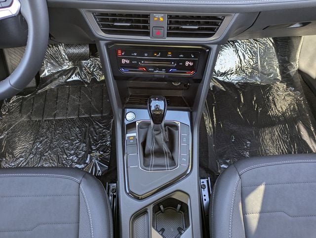 2026 Volkswagen Taos 1.5T SE Black