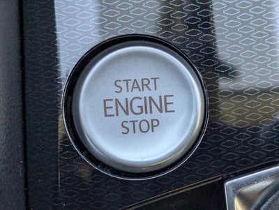 2026 Volkswagen Taos 1.5T SE Black