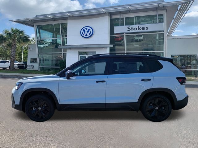 2026 Volkswagen Taos 1.5T SE Black