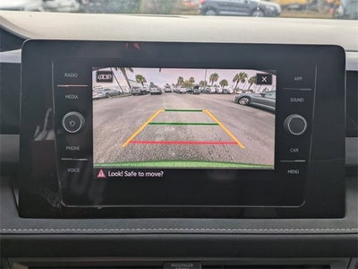 2026 Volkswagen Taos 1.5T SE Black