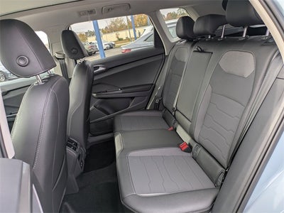 2026 Volkswagen Taos 1.5T SE Black