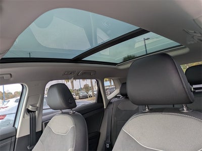 2026 Volkswagen Taos 1.5T SE Black