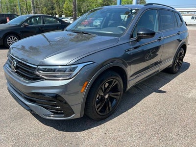 2023 Volkswagen Tiguan 2.0T SE R-Line Black
