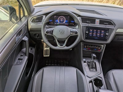 2022 Volkswagen Tiguan 2.0T SE R-Line Black