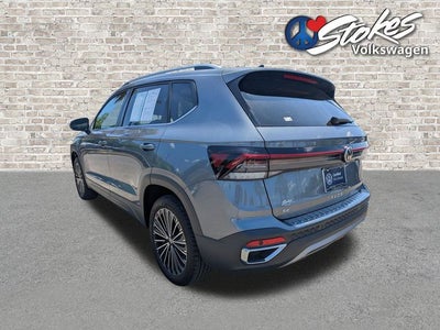 2025 Volkswagen Taos 1.5T SE