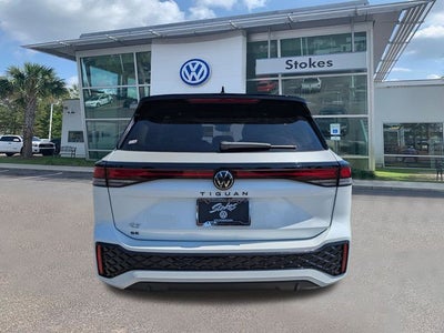2026 Volkswagen Tiguan 2.0T SE R-Line Black