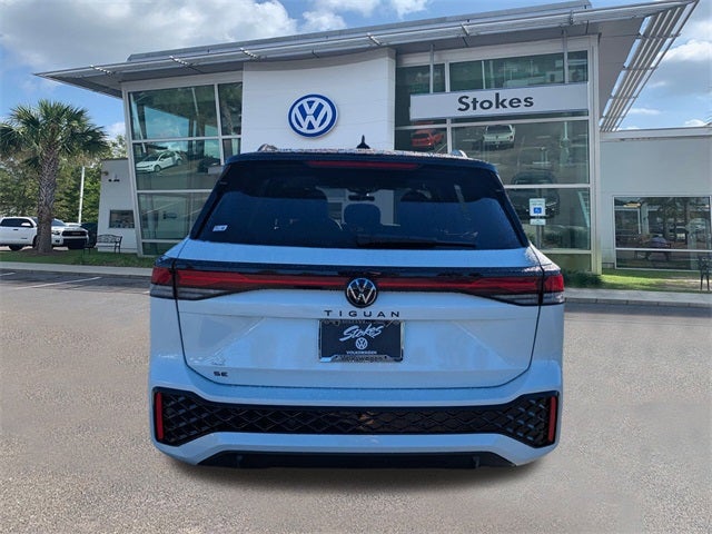 2026 Volkswagen Tiguan 2.0T SE R-Line Black