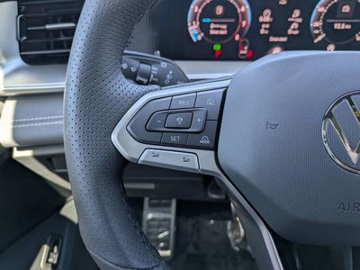 2026 Volkswagen Tiguan 2.0T SE R-Line Black