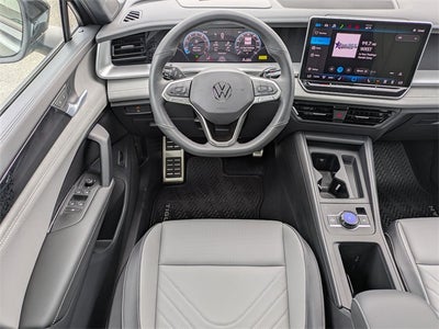 2026 Volkswagen Tiguan 2.0T SE R-Line Black