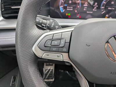 2026 Volkswagen Tiguan 2.0T SE R-Line Black
