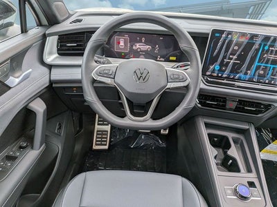 2026 Volkswagen Tiguan 2.0T SE R-Line Black