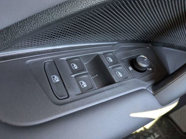 2026 Volkswagen Tiguan SE FWD
