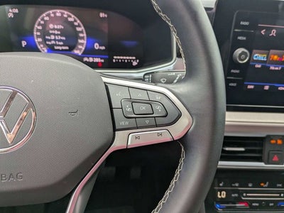 2025 Volkswagen Taos 1.5T SE
