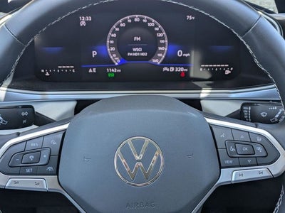 2025 Volkswagen Taos 1.5T SE