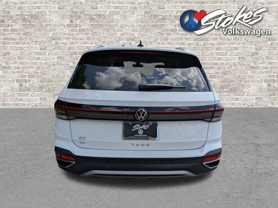 2025 Volkswagen Taos 1.5T SE