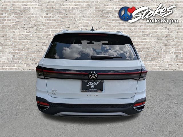 2025 Volkswagen Taos 1.5T SE