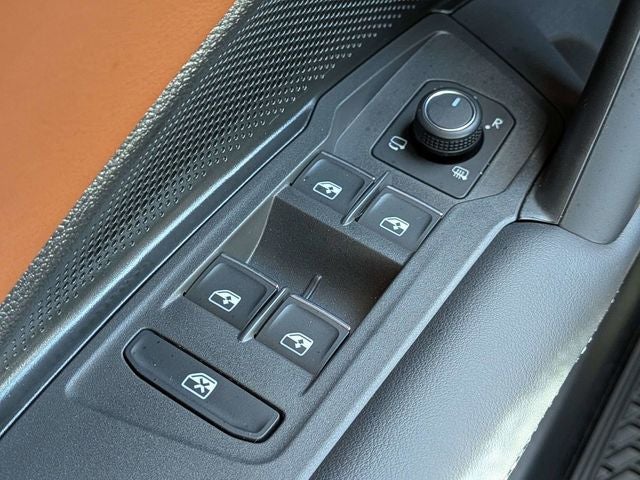 2026 Volkswagen Tiguan 2.0T SEL R-Line Turbo