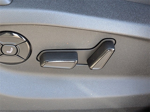 2026 Volkswagen Tiguan 2.0T SEL R-Line