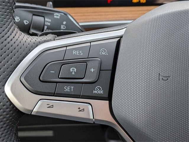 2026 Volkswagen Tiguan 2.0T SEL R-Line