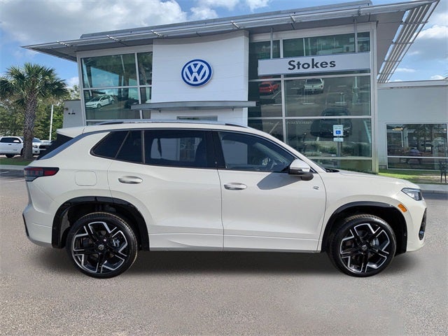 2026 Volkswagen Tiguan 2.0T SEL R-Line