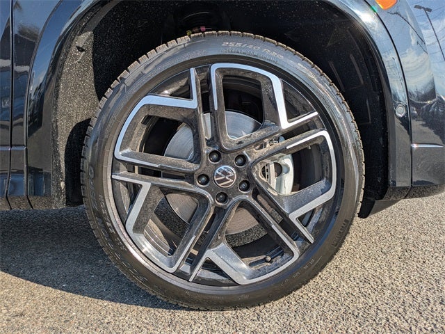 2026 Volkswagen Tiguan 2.0T SEL R-Line