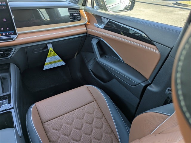 2026 Volkswagen Tiguan 2.0T SEL R-Line