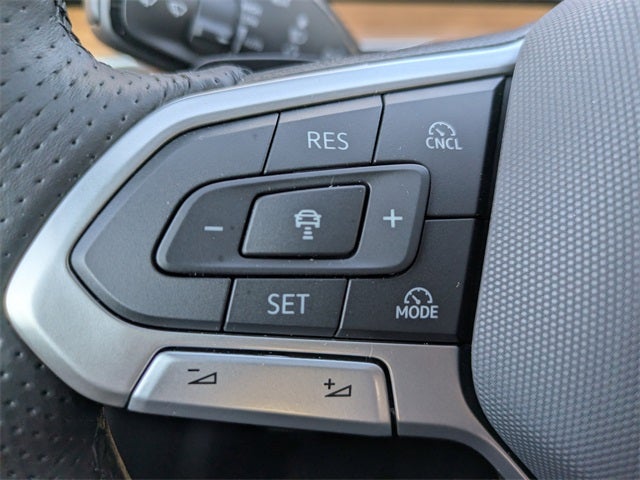 2026 Volkswagen Tiguan 2.0T SEL R-Line