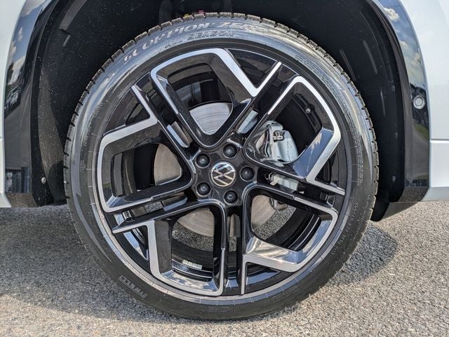 2026 Volkswagen Tiguan 2.0T SEL R-Line Turbo