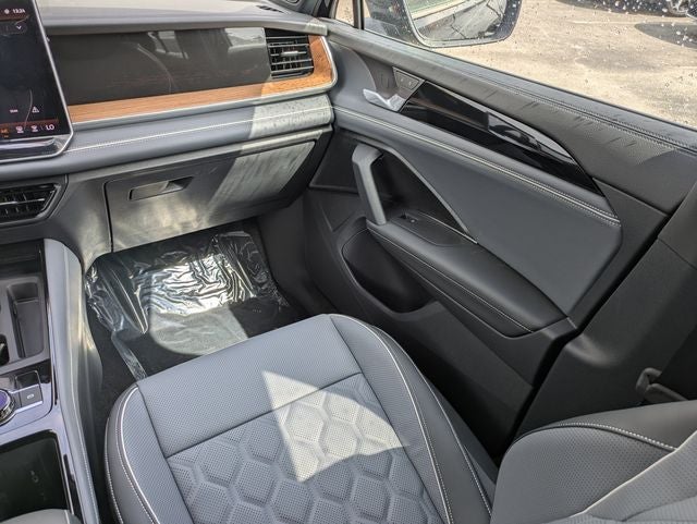 2026 Volkswagen Tiguan 2.0T SEL R-Line Turbo