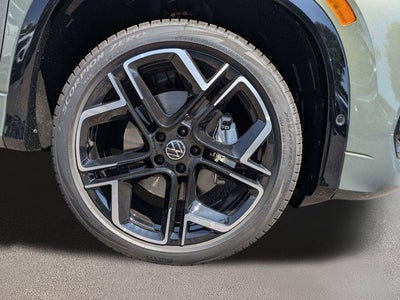 2026 Volkswagen Tiguan 2.0T SEL R-Line