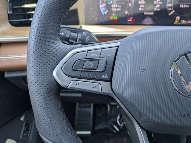 2026 Volkswagen Tiguan 2.0T SEL R-Line
