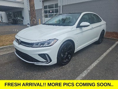 2025 Volkswagen Jetta 1.5T SE