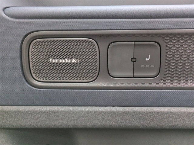 2025 Volkswagen ID. Buzz Pro S Plus