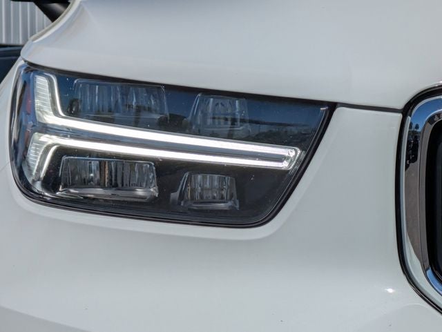 2019 Volvo XC40 T5 Momentum