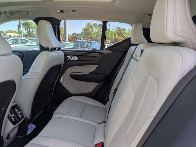 2019 Volvo XC40 T5 Momentum