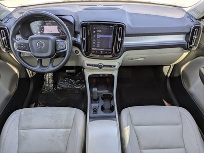 2019 Volvo XC40 T5 Momentum