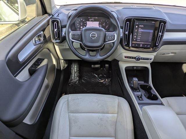 2019 Volvo XC40 T5 Momentum