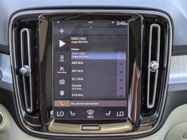 2019 Volvo XC40 T5 Momentum