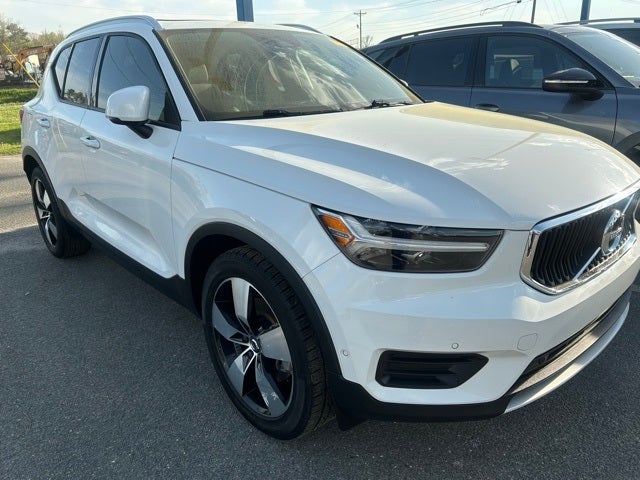 2019 Volvo XC40 T5 Momentum