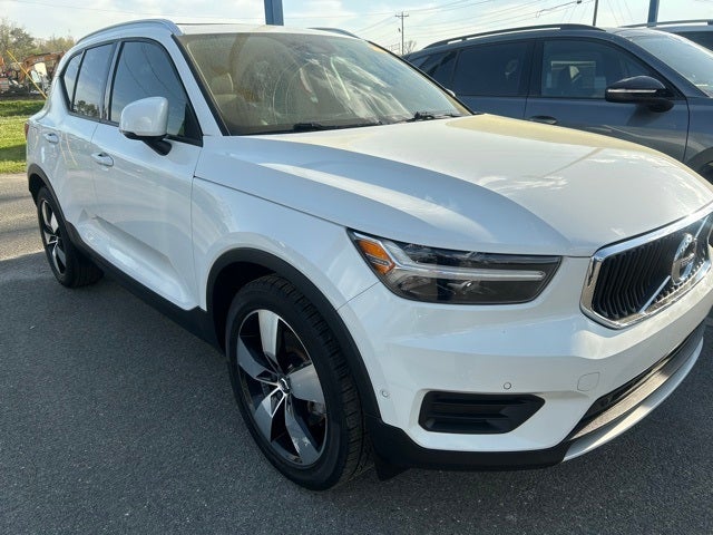 2019 Volvo XC40 T5 Momentum