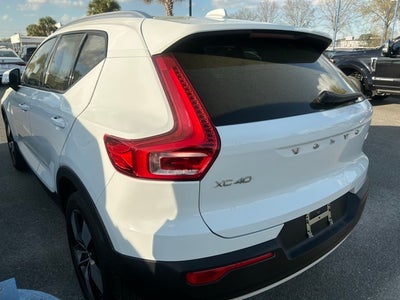2019 Volvo XC40 T5 Momentum