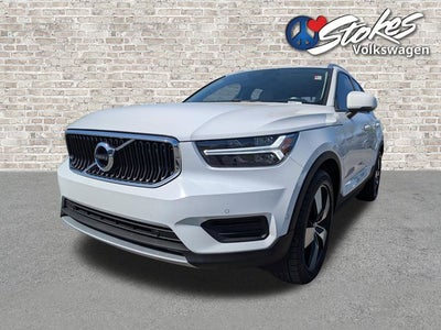 2019 Volvo XC40 T5 Momentum