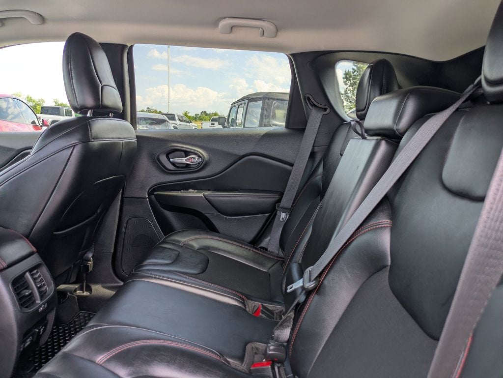 2022 Jeep Cherokee Trailhawk