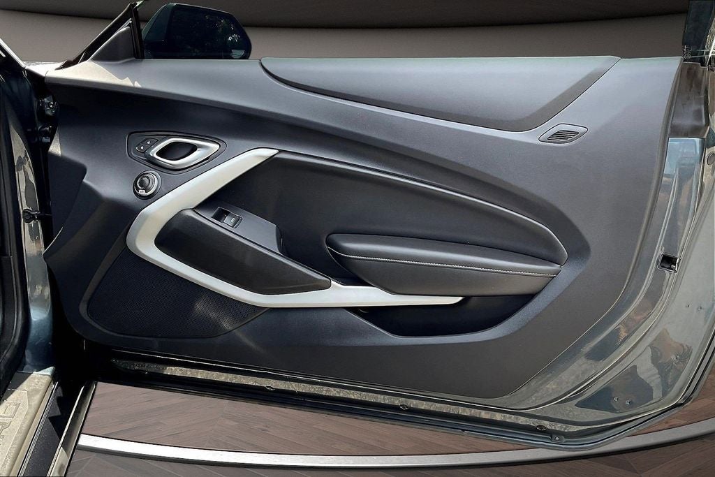 2023 Chevrolet Camaro LT1