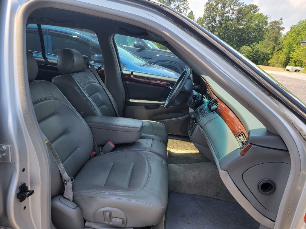 2000 Cadillac DeVille Base