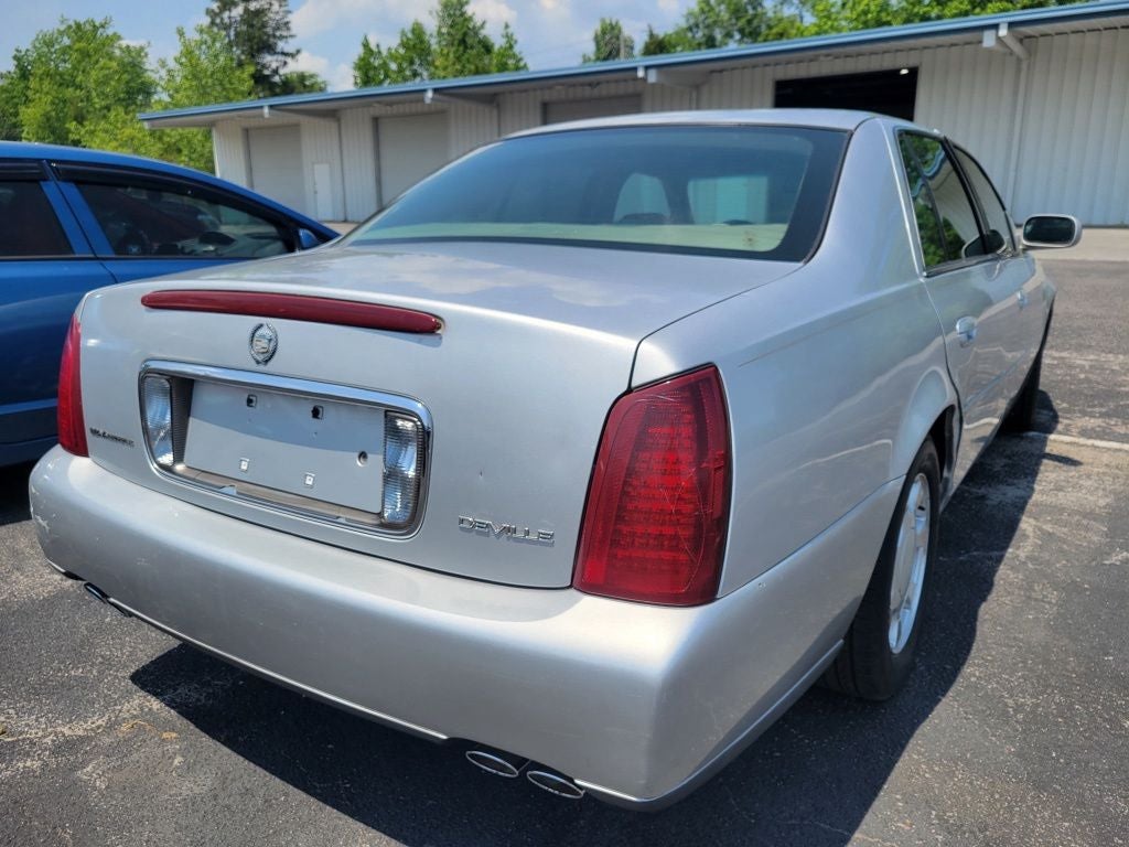 2000 Cadillac DeVille Base