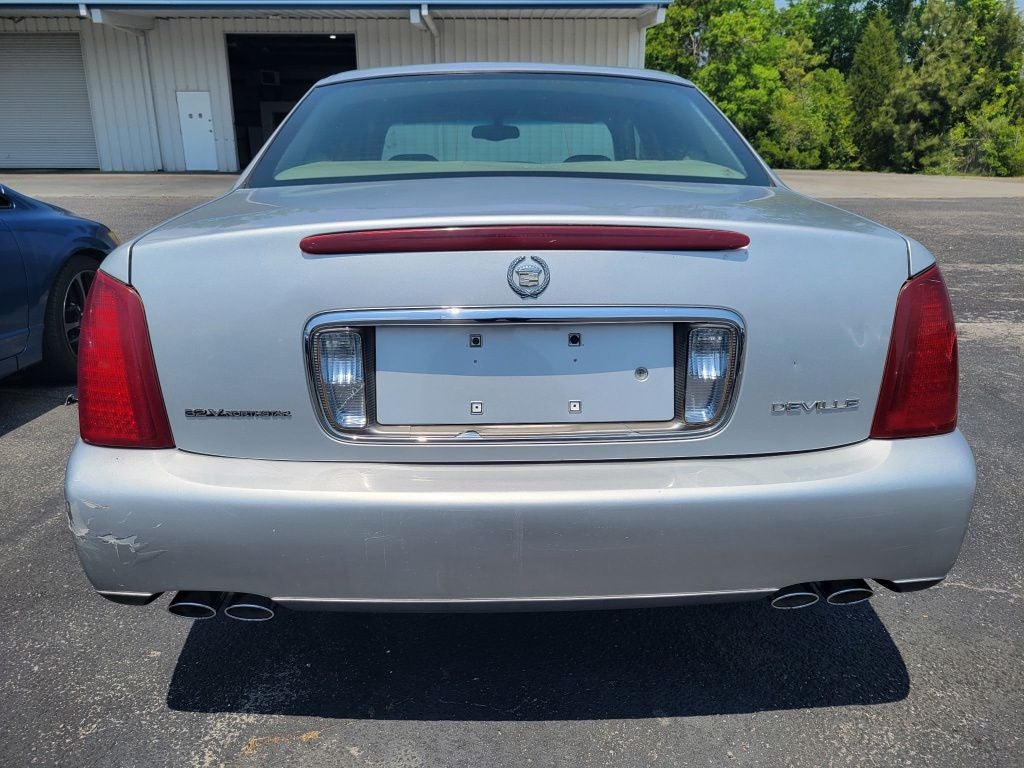 2000 Cadillac DeVille Base