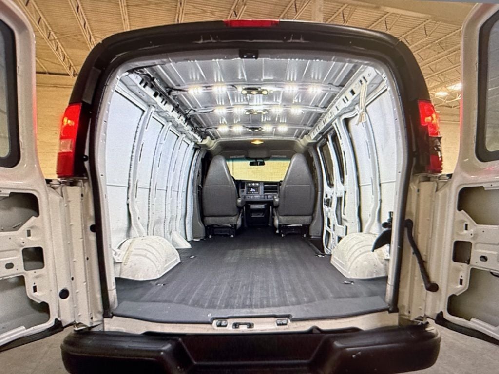 2020 Chevrolet Express 2500 Work Van Cargo
