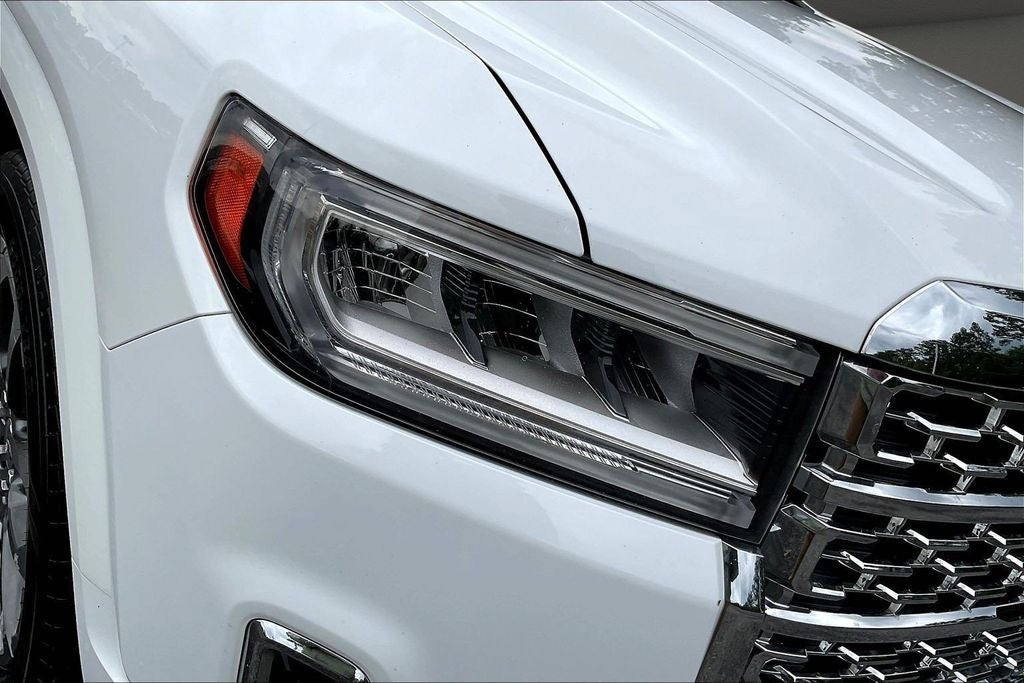 2022 GMC Acadia Denali